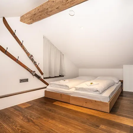 Апартаменты The Penthouse Zell